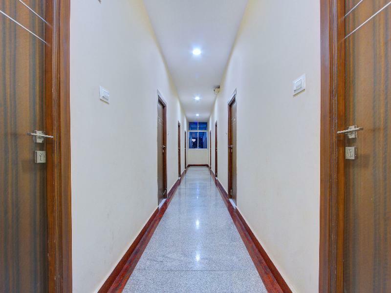Oyo 7627 Royal Plaza Hotel Hyderabad Ngoại thất bức ảnh