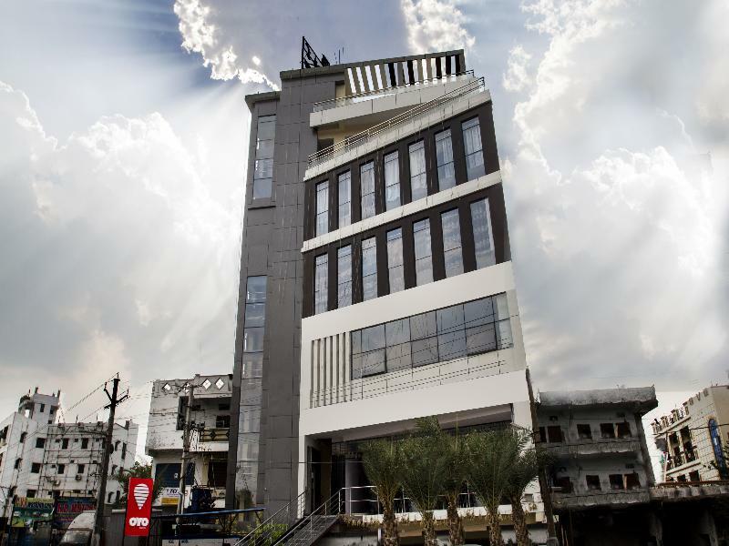 Oyo 7627 Royal Plaza Hotel Hyderabad Ngoại thất bức ảnh
